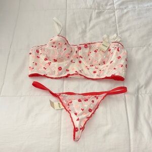 Aeries Floral Lace Lingerie Set in Red and White